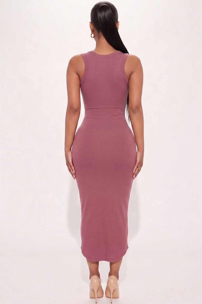 Vestido midi sin mangas con cuello dividido