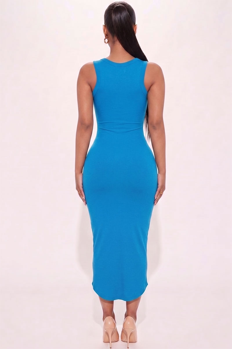 Vestido midi sin mangas con cuello dividido