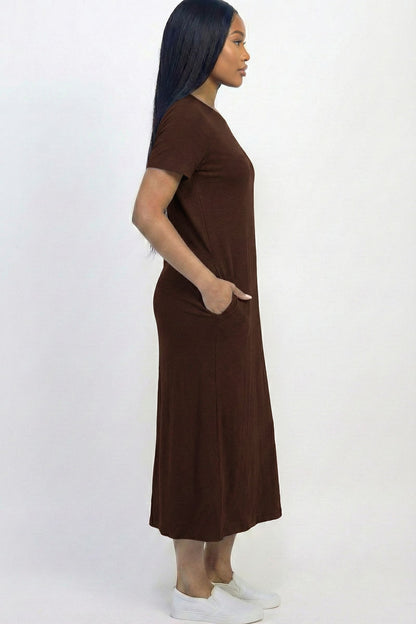 Vestido camiseta con bolsillo lateral