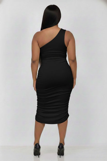 Plus Size Sexy Solid Color Ruched One Shoulder Midi Bodycon Dress