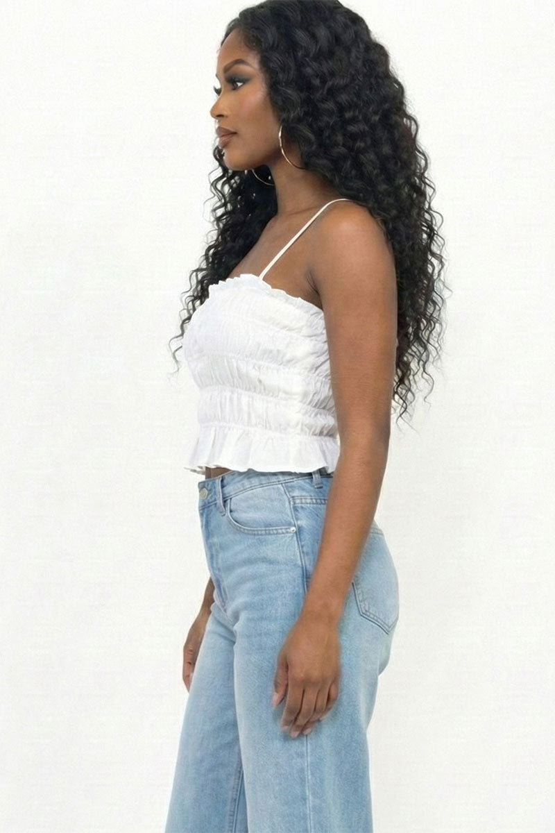 Top corto con cuerpo fruncido en capas