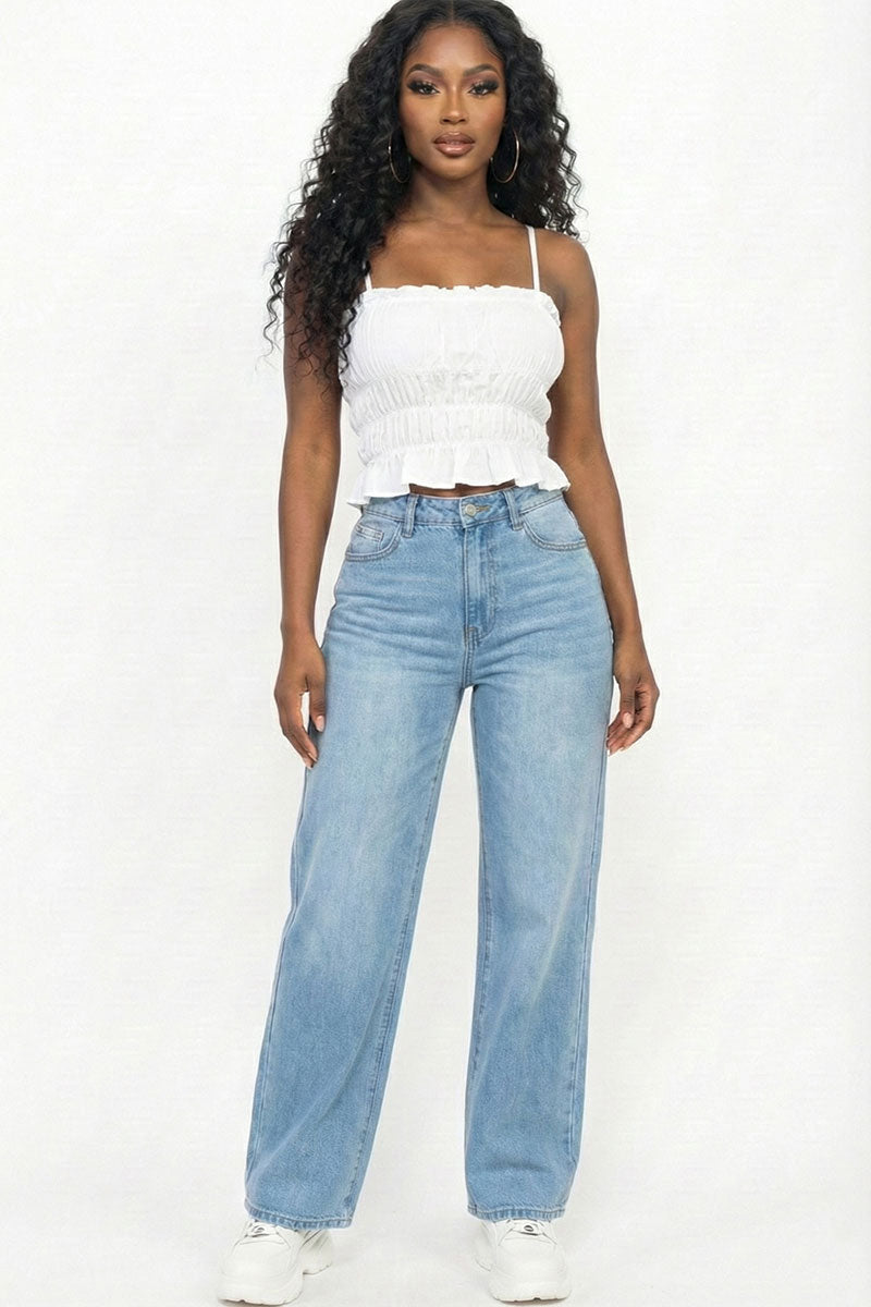 Top corto con cuerpo fruncido en capas