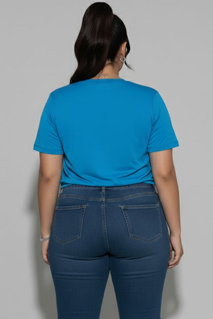 Top corto de manga corta con lazo en la parte delantera y talla grande