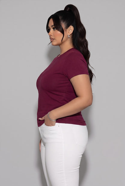 Fine-Gauge Knit Short Sleeve Crew Neck Fitted Tee