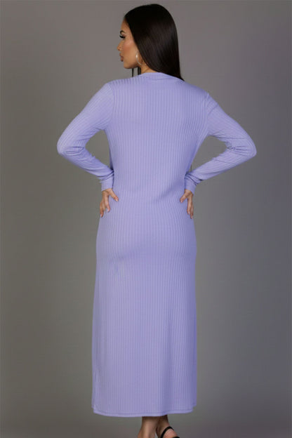 Cárdigan acanalado y vestido midi ajustado de tirantes