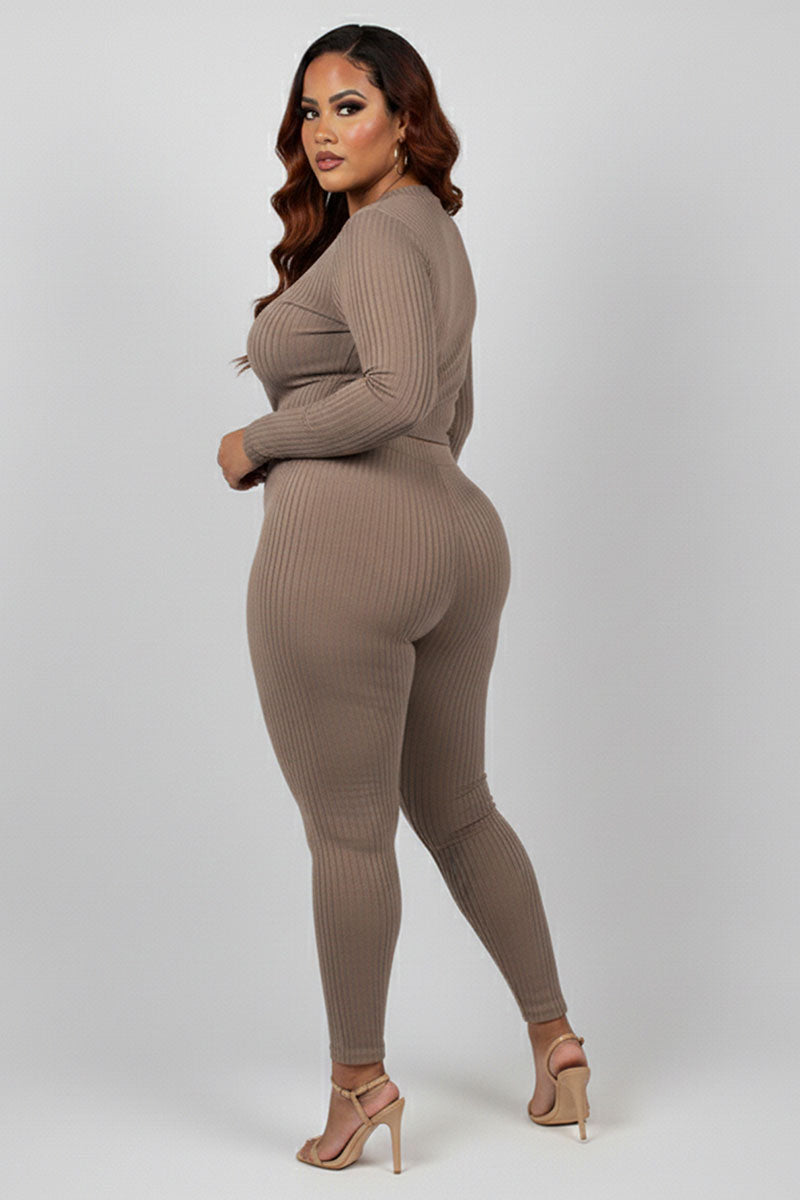 Conjunto de top y leggings de manga larga con cuello alto acanalado de talla grande