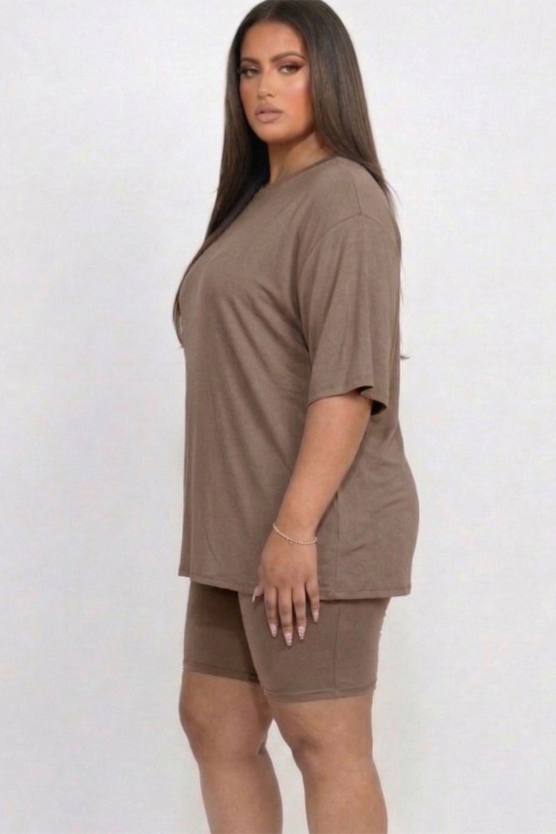 Conjunto de top holgado y shorts biker de talla grande