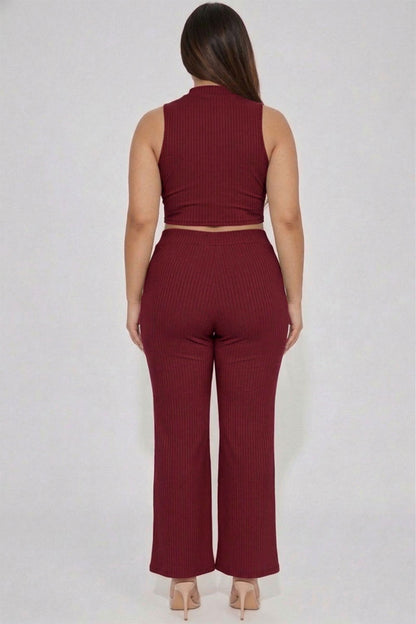 Conjunto de camiseta sin mangas corta con cuello simulado acanalado y pantalones con corte de bota de talla grande